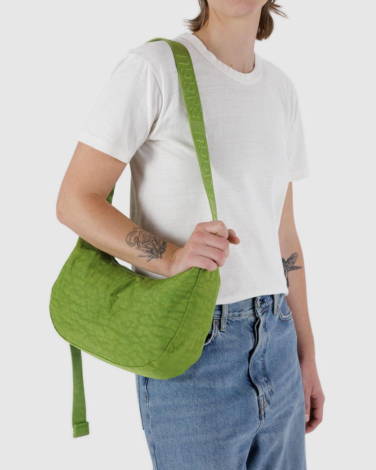 imageBAGGU Medium Nylon Crescent BagGreen Juice